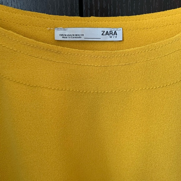 Top - Picture 2 of 2